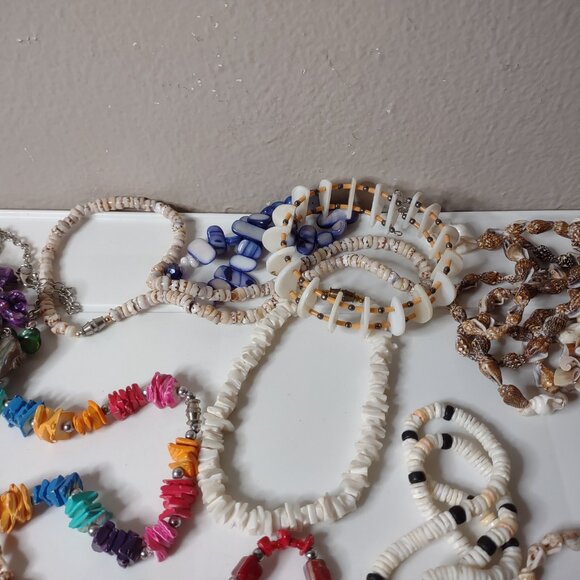 30 Pc Lot Of Shell Jewelry - Picture 6 of 16